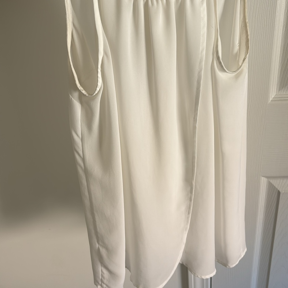 Sheer Guess Tank Top - Picture 3 of 3
